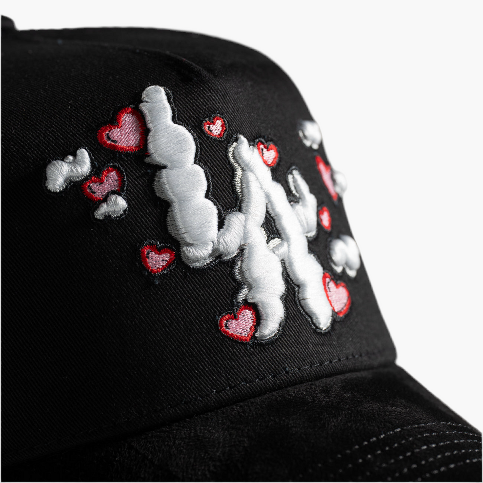 LA Clouds in Love (31 HATS - THIRTY ONE HATS)